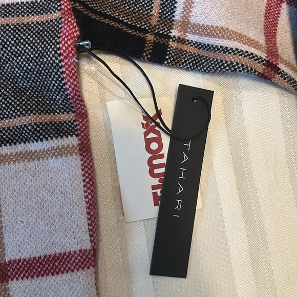 Tahari Mock Sweater w/Matching Headband - Picture 9 of 15